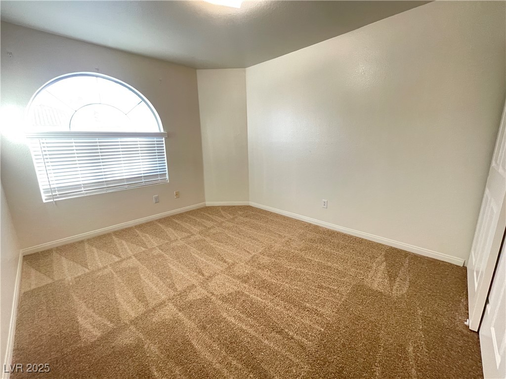 2548 Furnace Creek Avenue Property Photo 9
