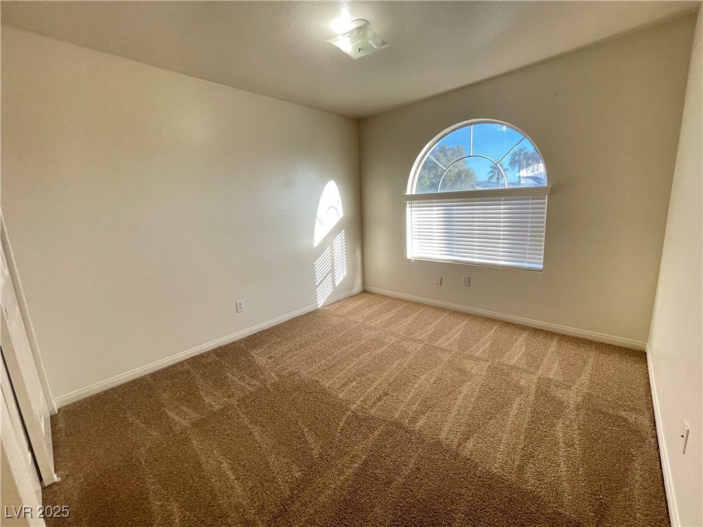 2548 Furnace Creek Avenue Property Photo 10
