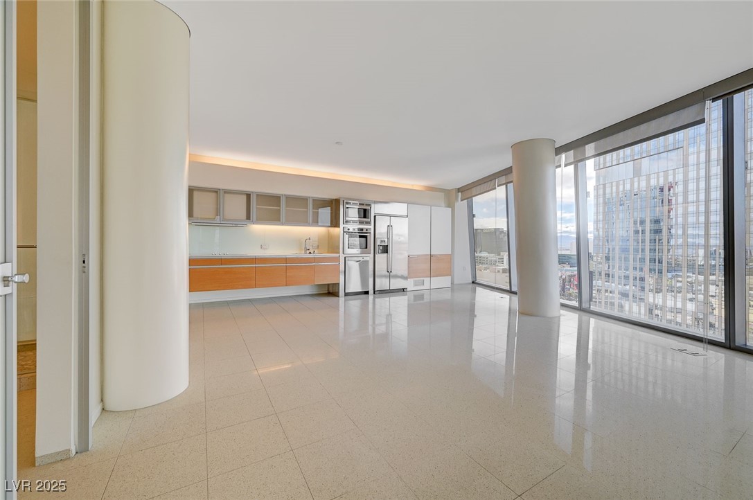 3722 Las Vegas Boulevard 1412 Property Photo 2