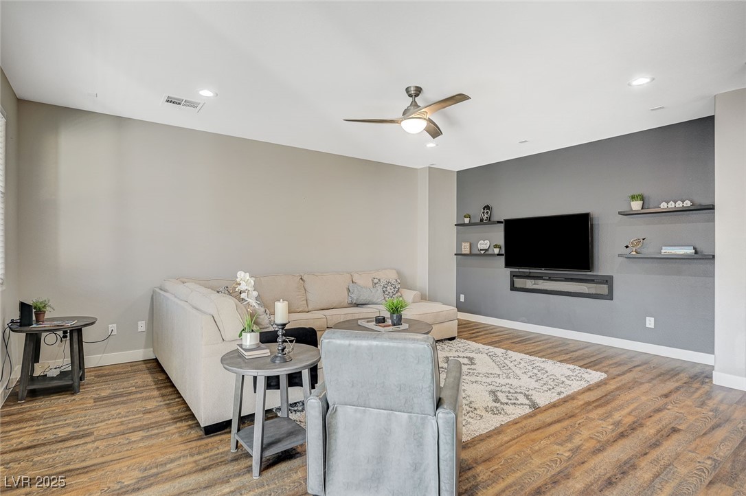 9601 Rolling Thunder Avenue Property Photo 8