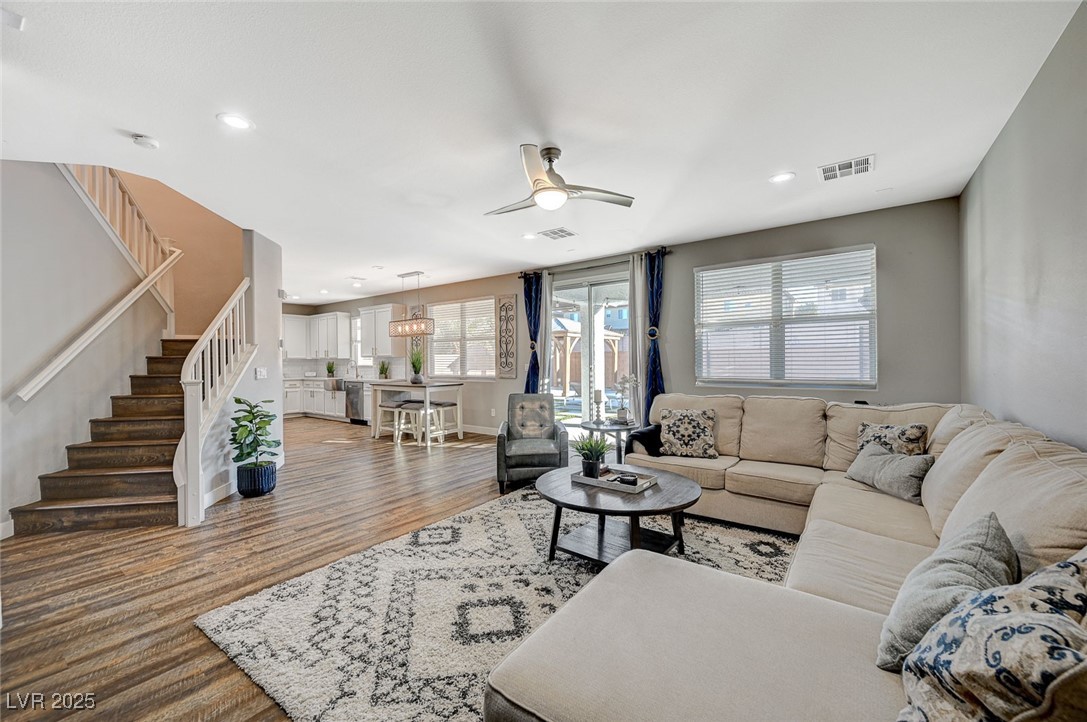 9601 Rolling Thunder Avenue Property Photo 11