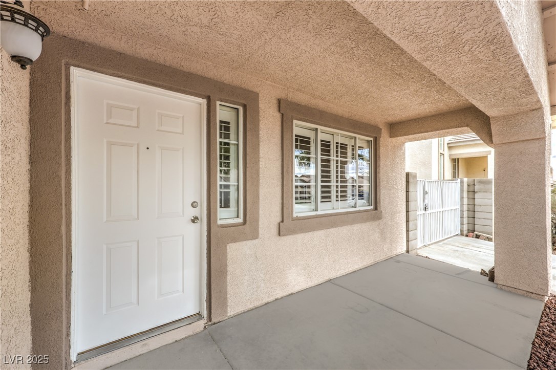 904 Melic Way Property Photo 3