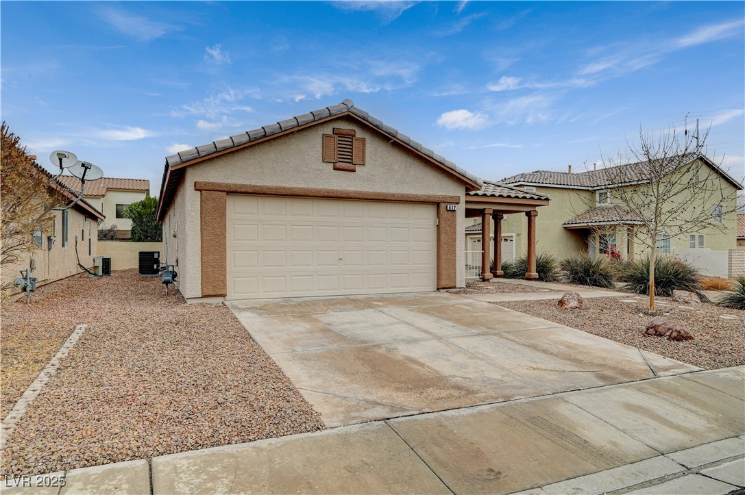 612 Bullwhip Court Property Photo 2
