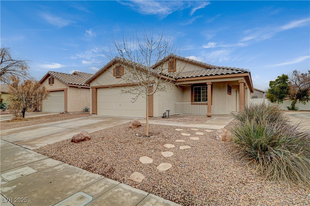612 Bullwhip Court Property Photo 4