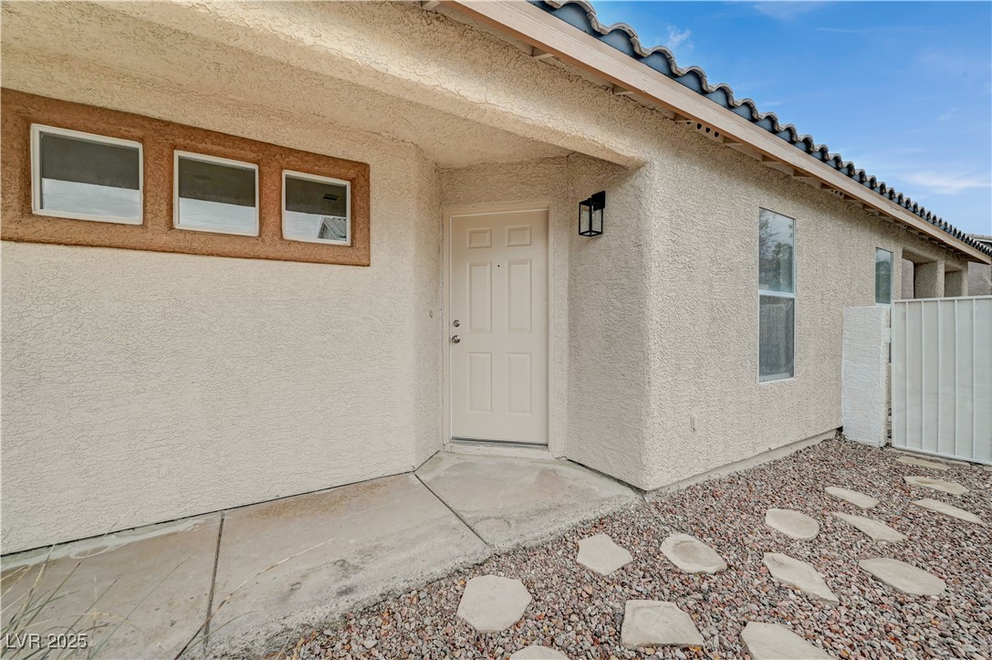 612 Bullwhip Court Property Photo 8