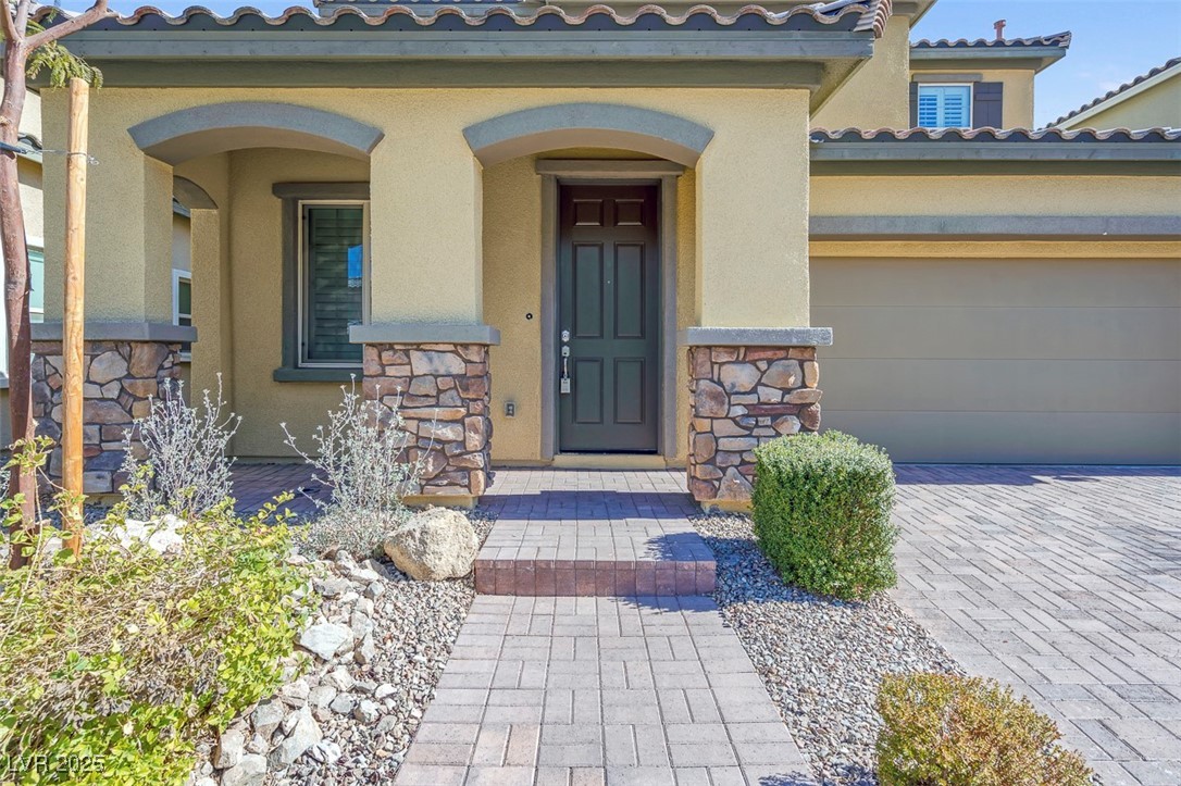 12836 Alcores Street Property Photo 2