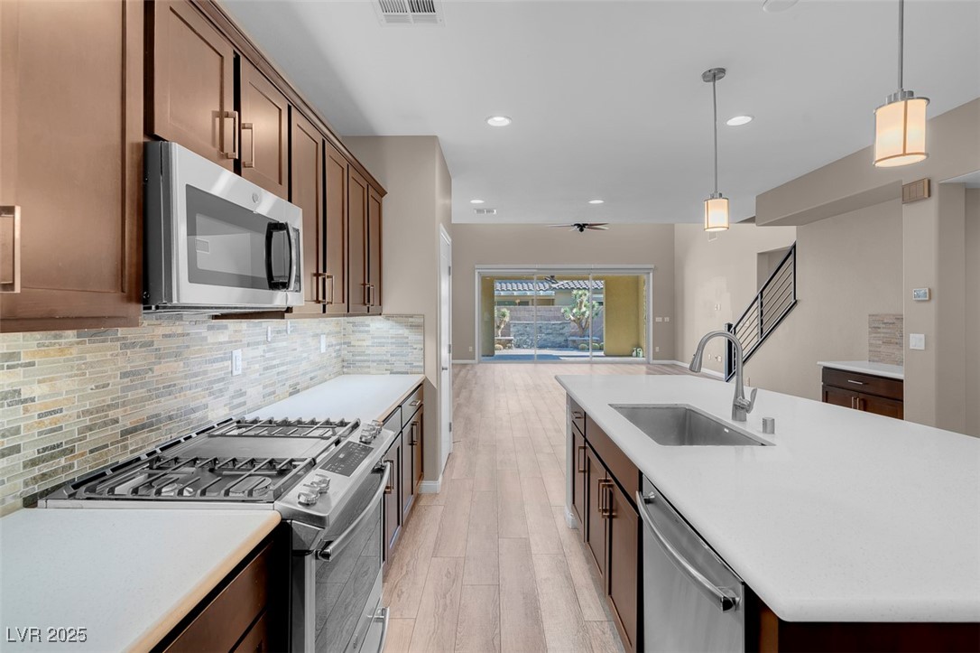 12836 Alcores Street Property Photo 3