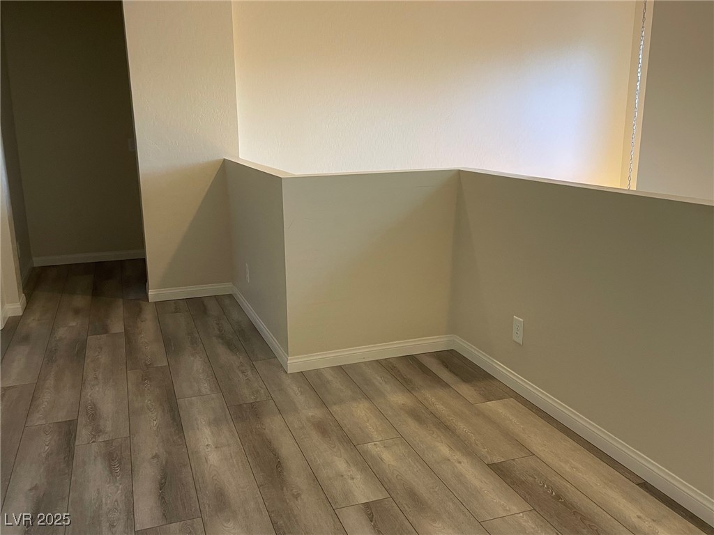 105 Duckhook Avenue Property Photo 8