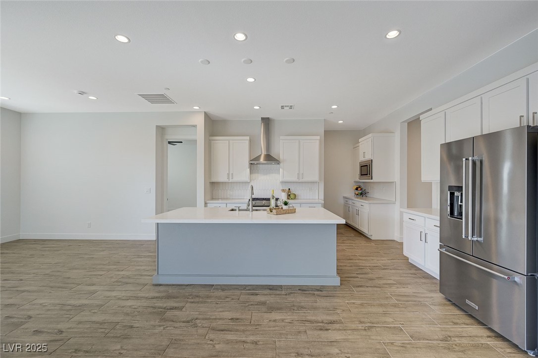 829 Stepney Place Property Photo 8