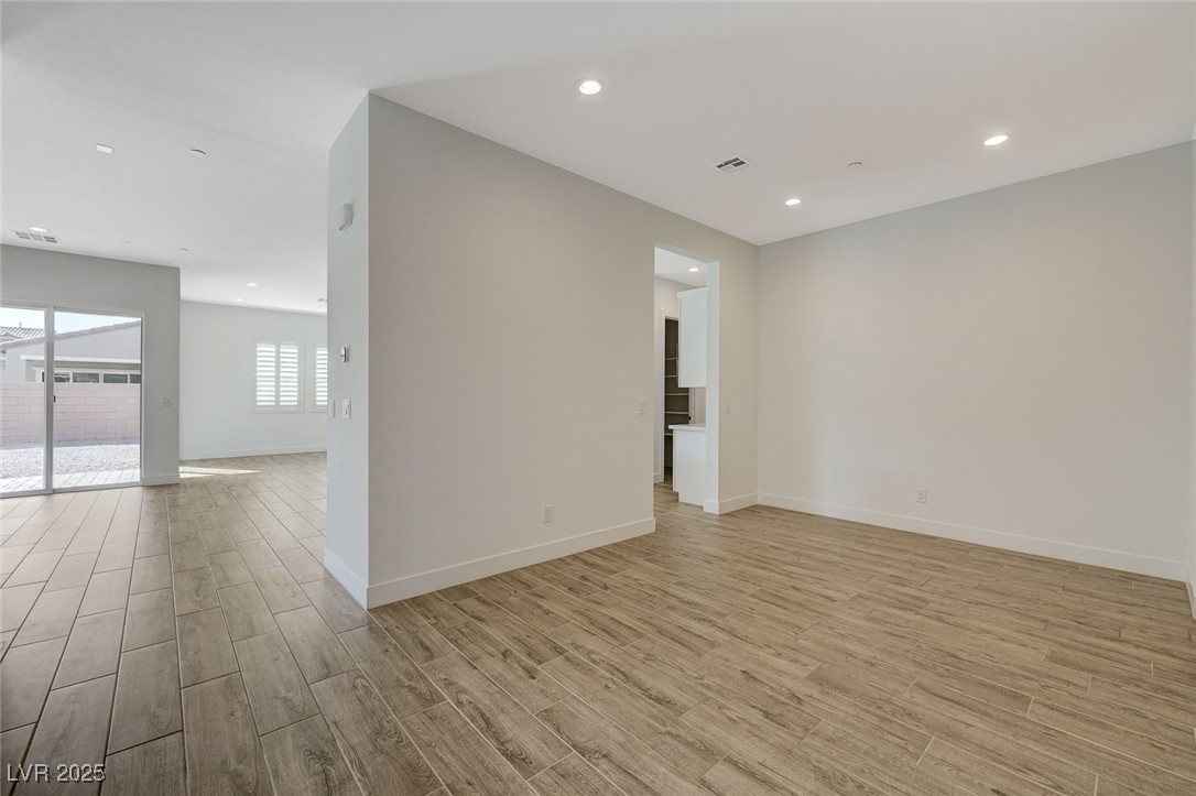 829 Stepney Place Property Photo 23
