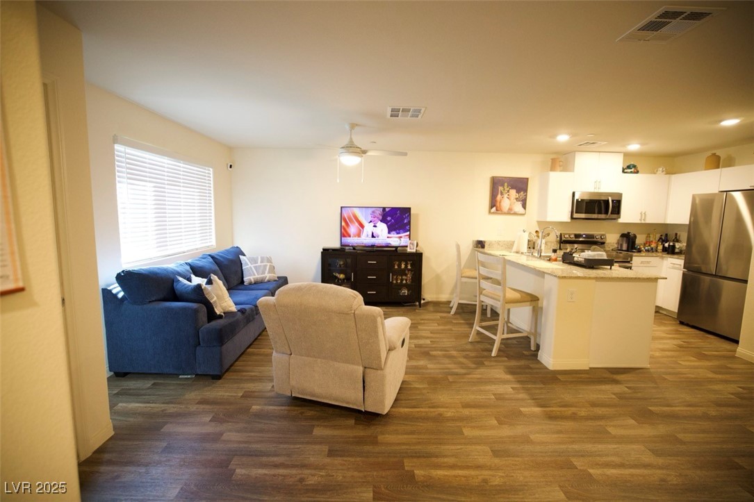 2946 Plum Torte Street Property Photo 5