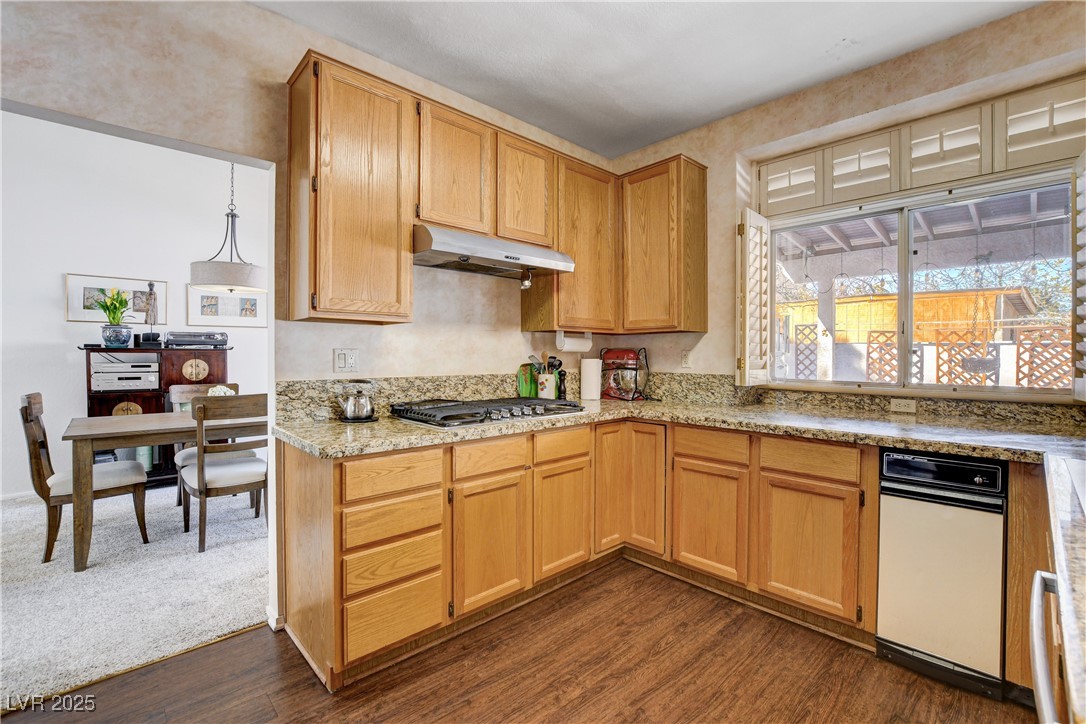 7624 Nocturne Court Property Photo 17