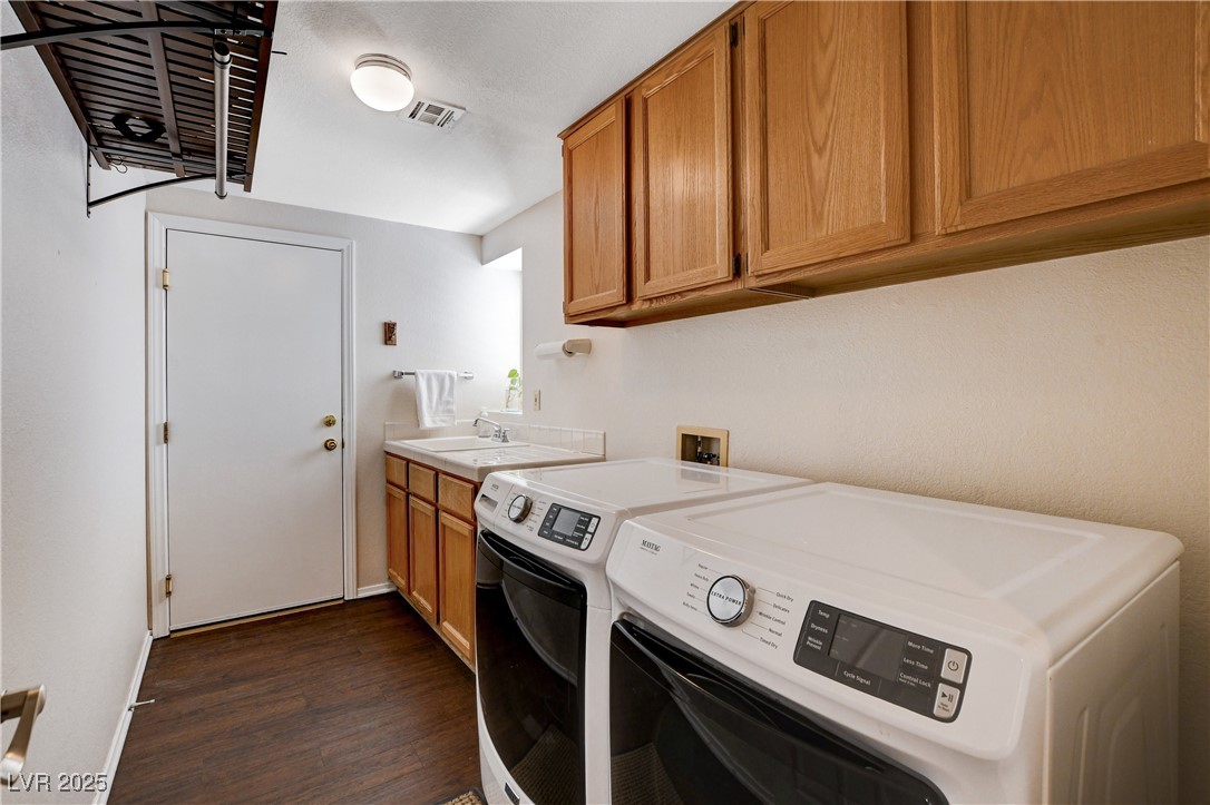 7624 Nocturne Court Property Photo 32