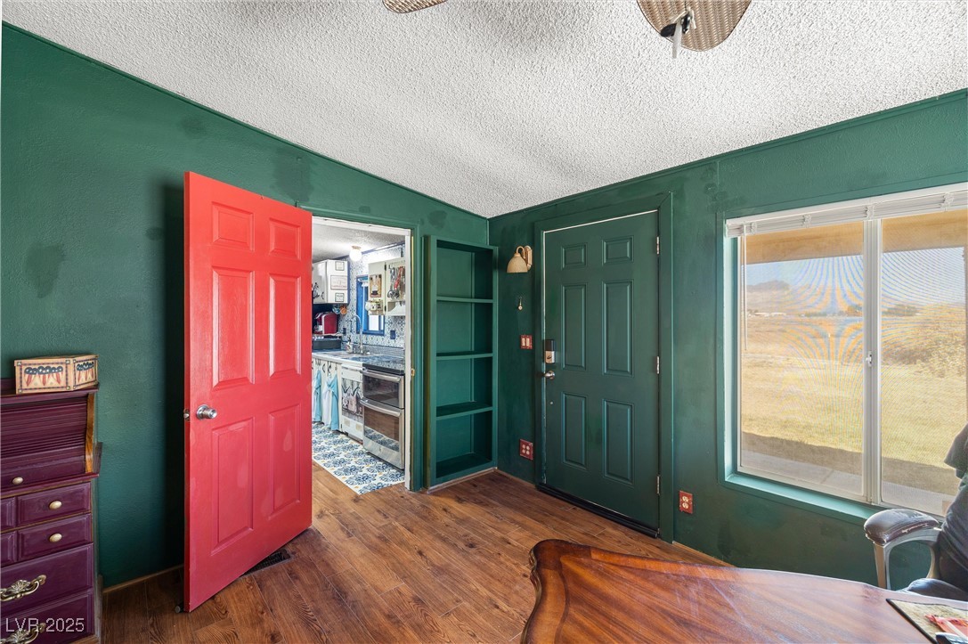 1870 Landmark Avenue Property Photo 10