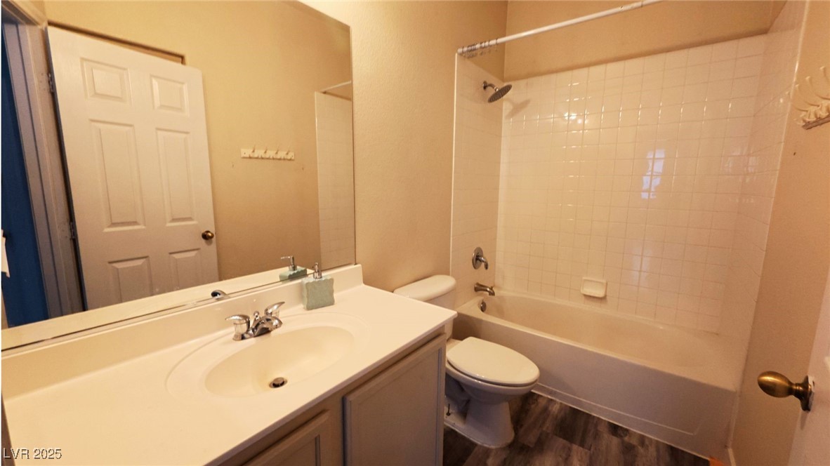6239 Carson Hills Avenue Property Photo 6