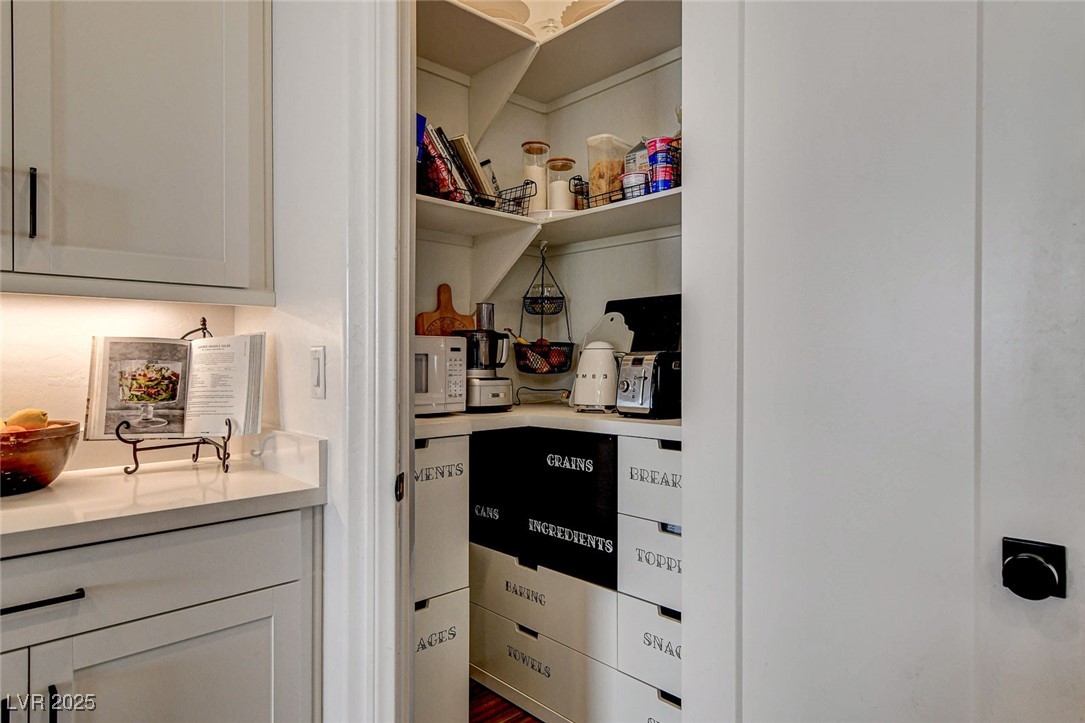 10064 Ocher Valley Avenue Property Photo 18