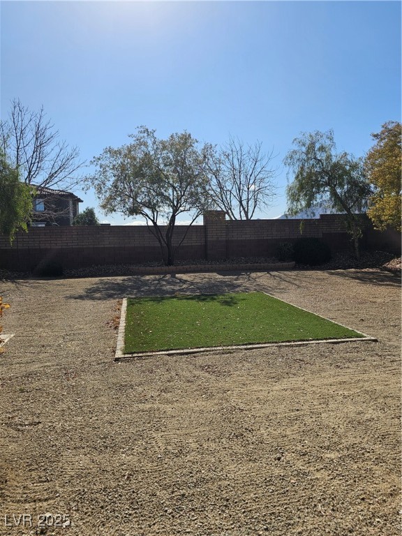 10215 Radcliffe Peak Avenue Property Photo 32