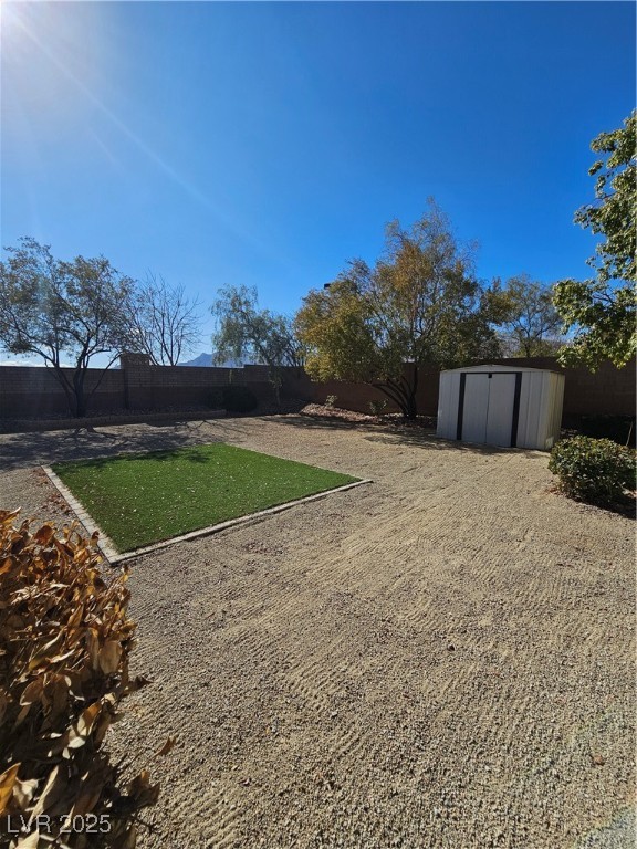 10215 Radcliffe Peak Avenue Property Photo 33