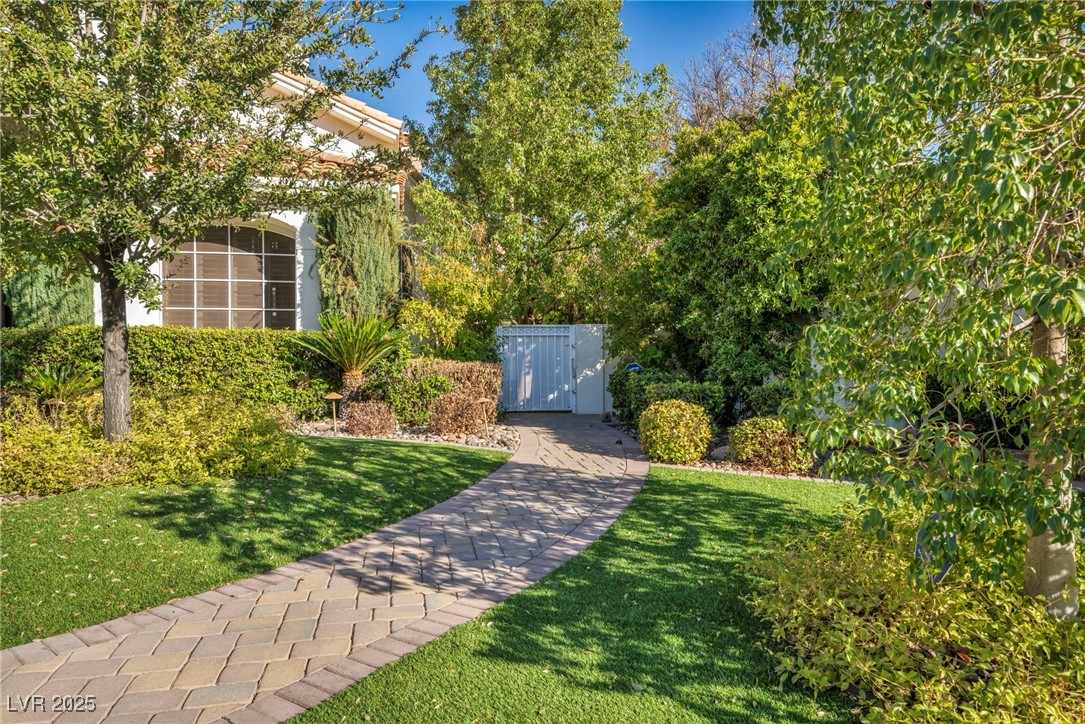 174 Buena Court Property Photo 7