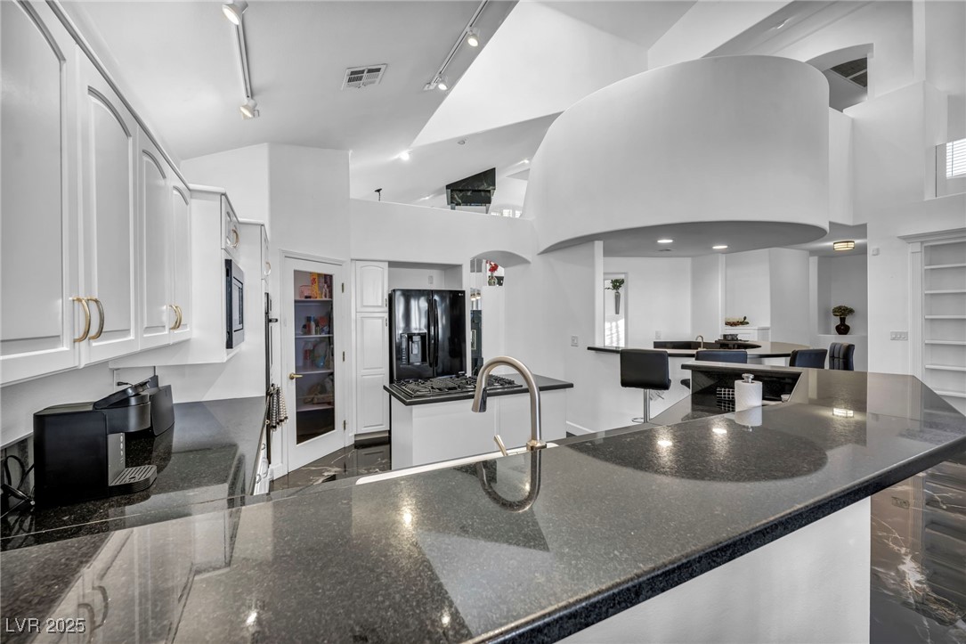174 Buena Court Property Photo 30