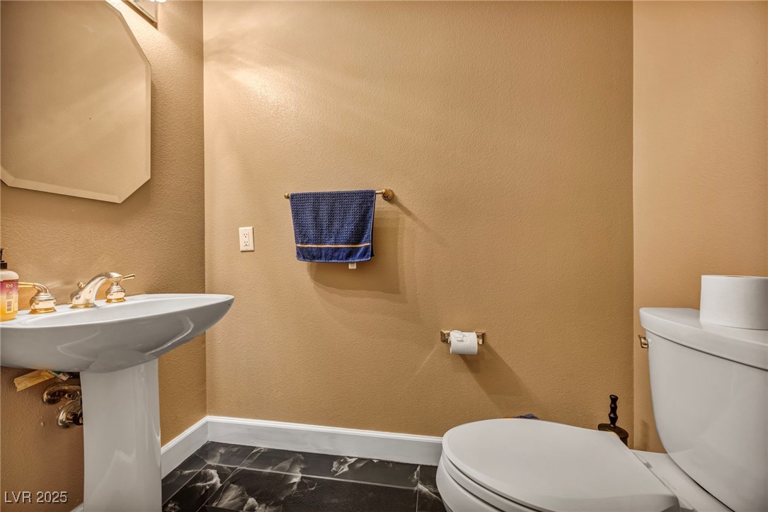 174 Buena Court Property Photo 42