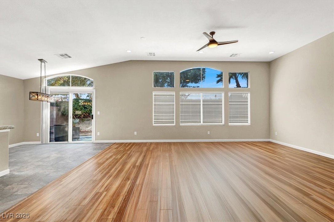 1323 Winter Solstice Avenue Property Photo 6