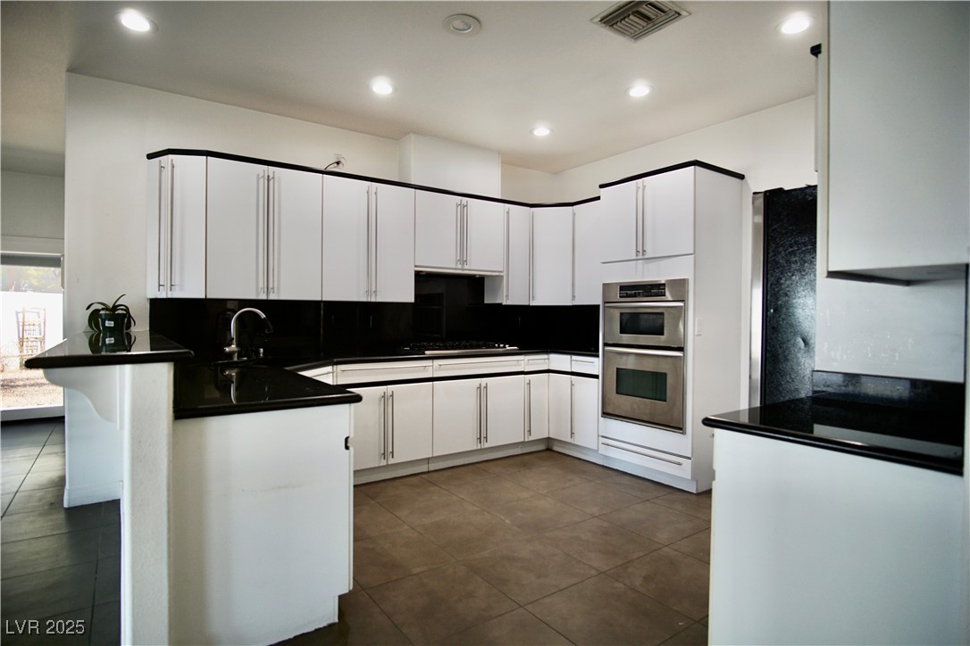 2010 Mondo Court Property Photo 12