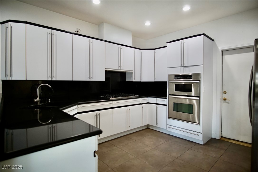2010 Mondo Court Property Photo 15