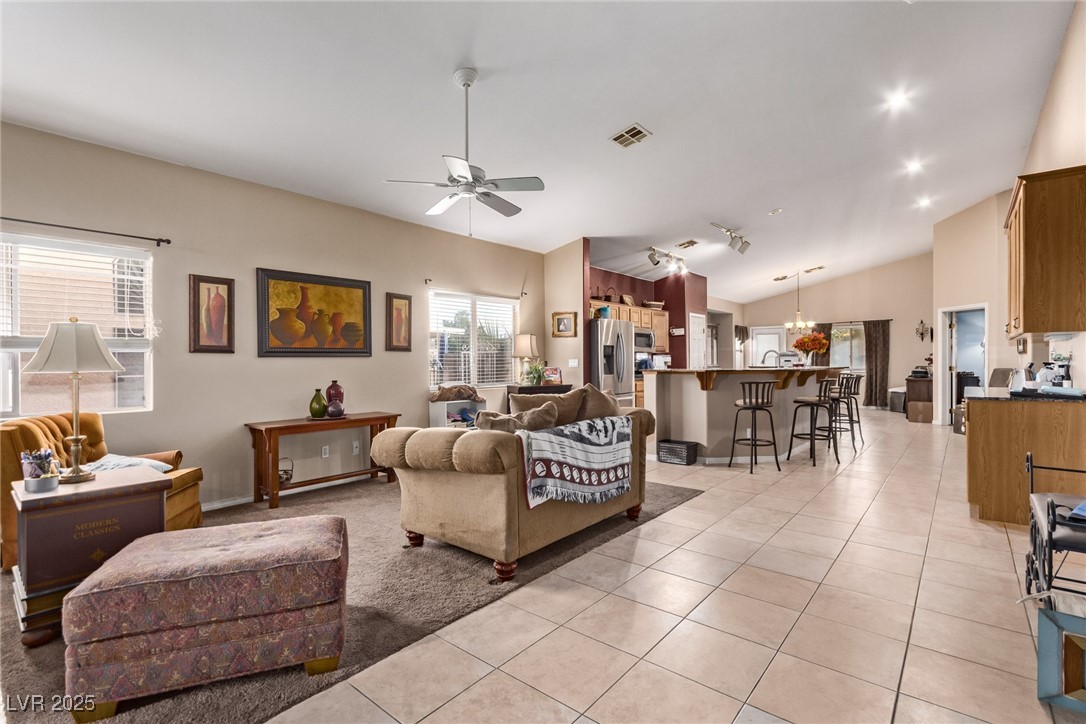 8233 Valley Stream Avenue Property Photo 7