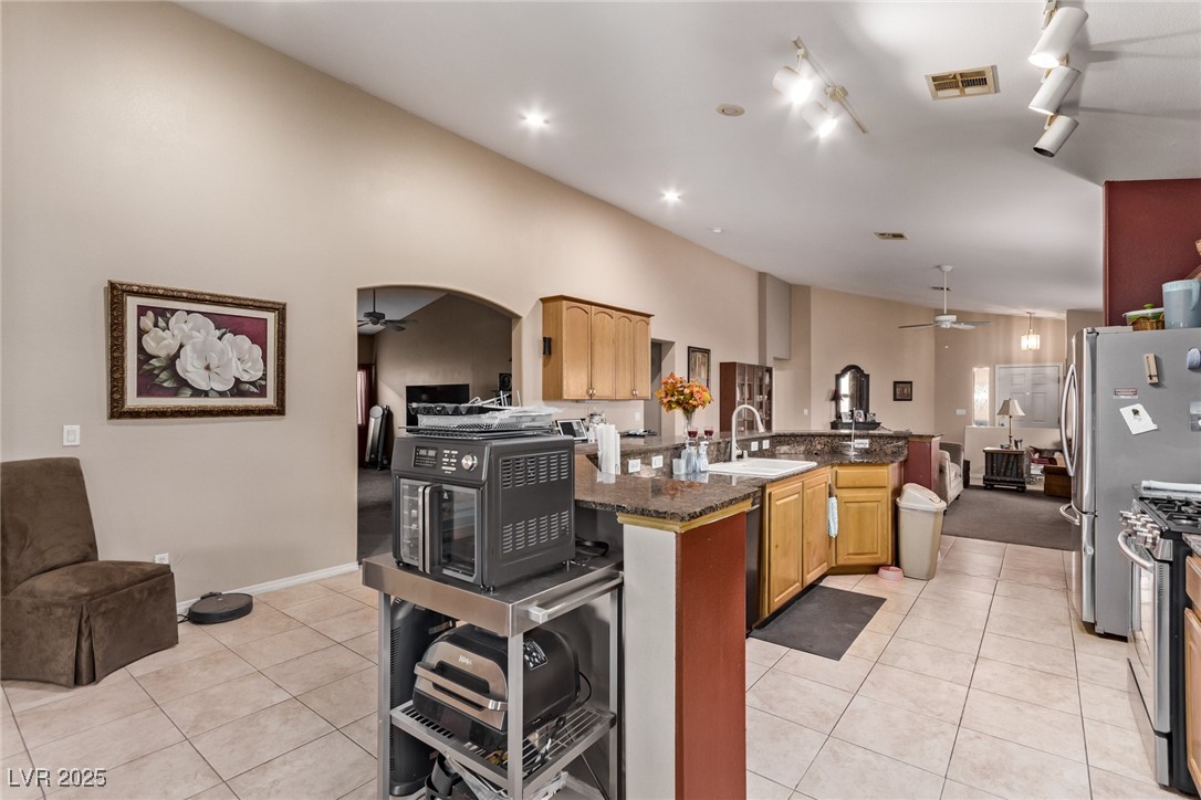 8233 Valley Stream Avenue Property Photo 18