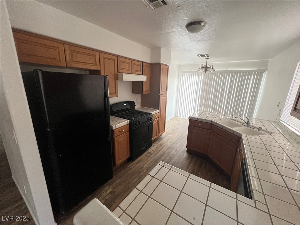 135 Monteen Drive Property Photo 6