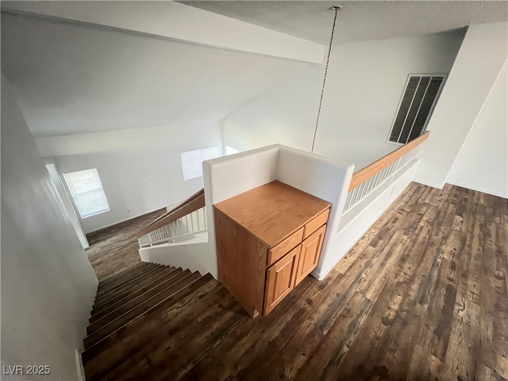 135 Monteen Drive Property Photo 12