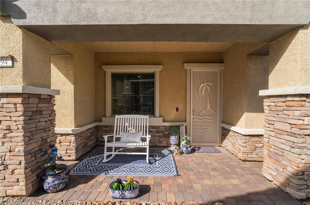 794 Sunny Sagebrush Street Property Photo 4