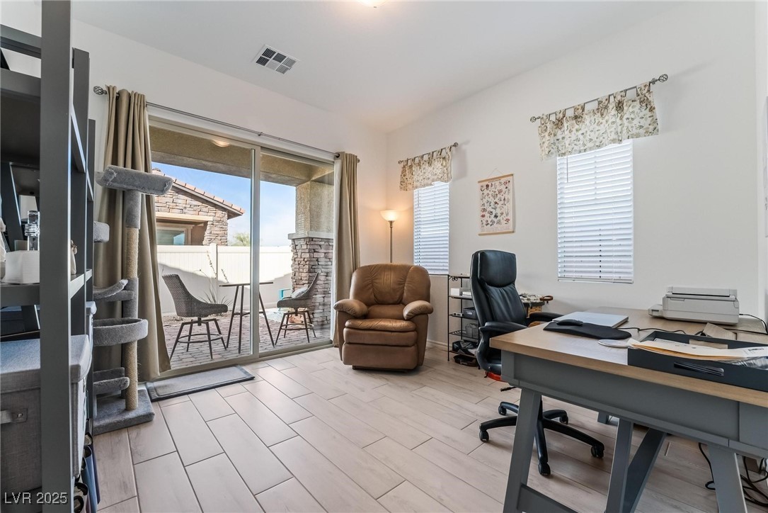 794 Sunny Sagebrush Street Property Photo 15