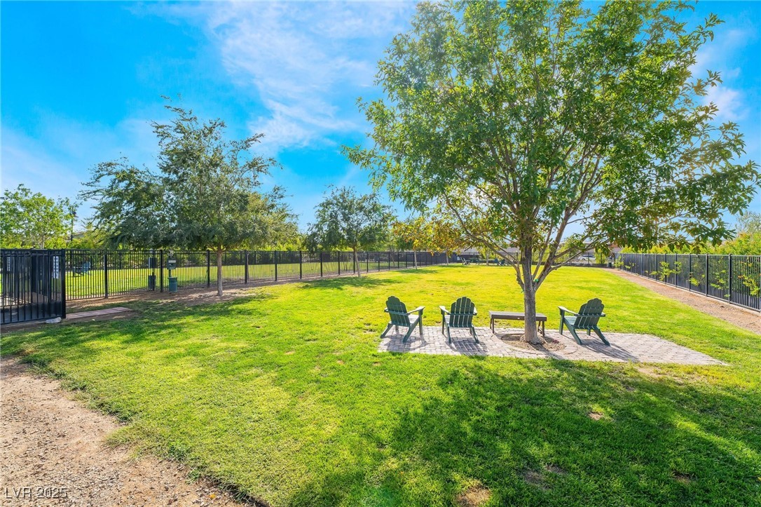 794 Sunny Sagebrush Street Property Photo 47