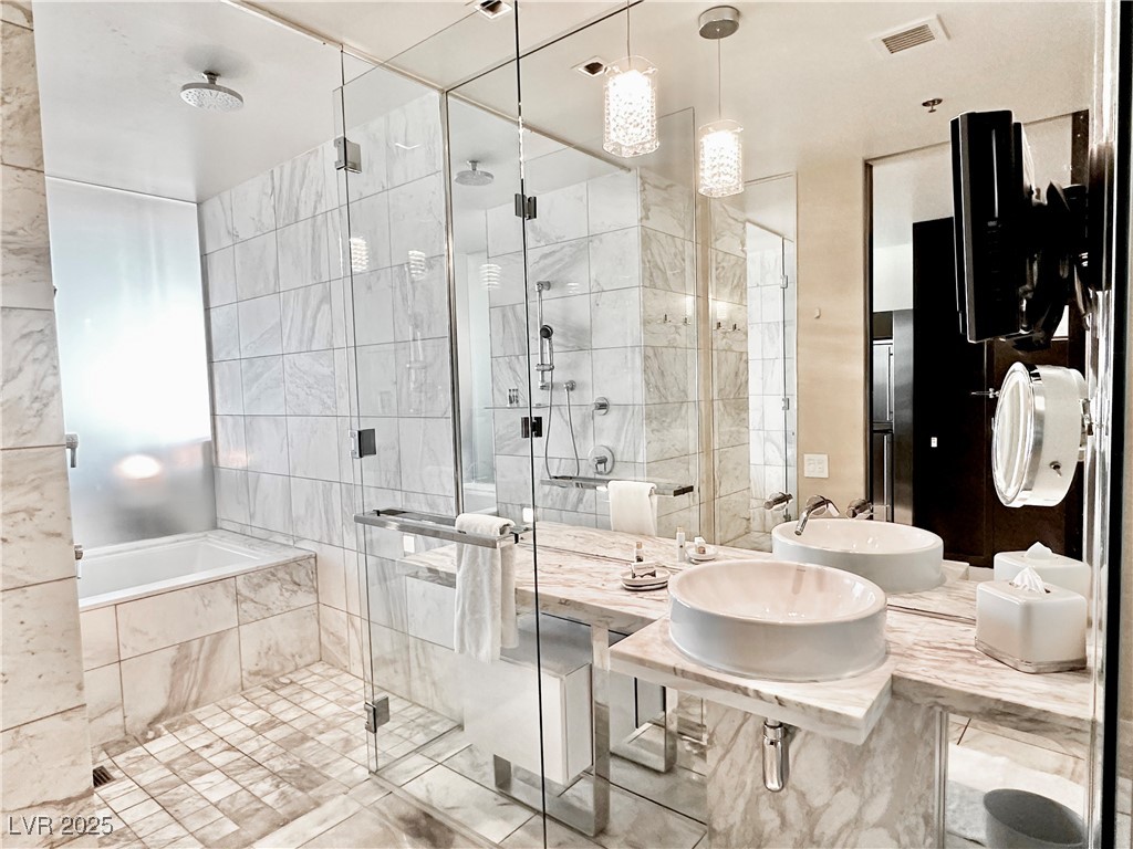 4381 West Flamingo Road 12304 Property Photo 6