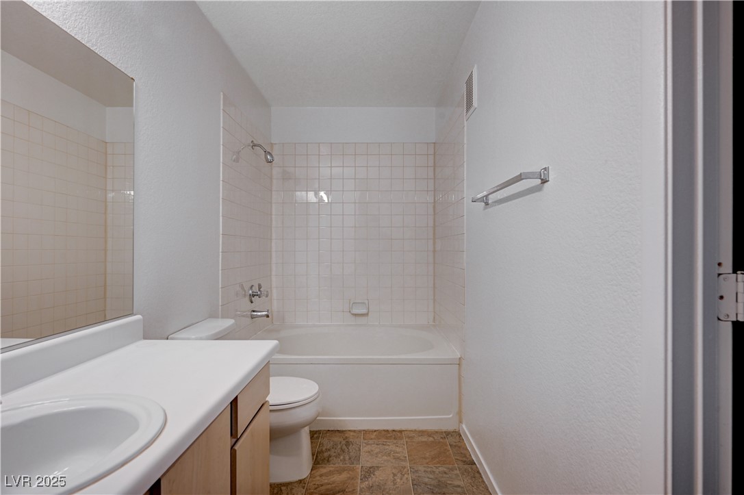 1150 North Buffalo Drive 2055 Property Photo 16