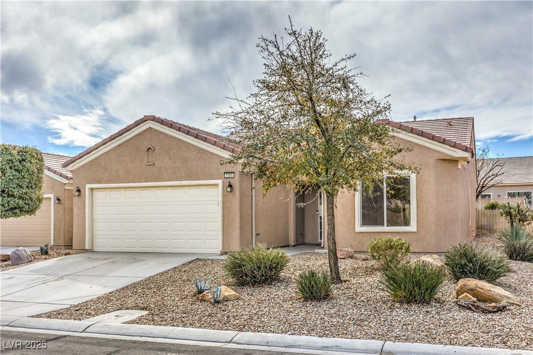 3305 Fernbird Lane Property Photo 2