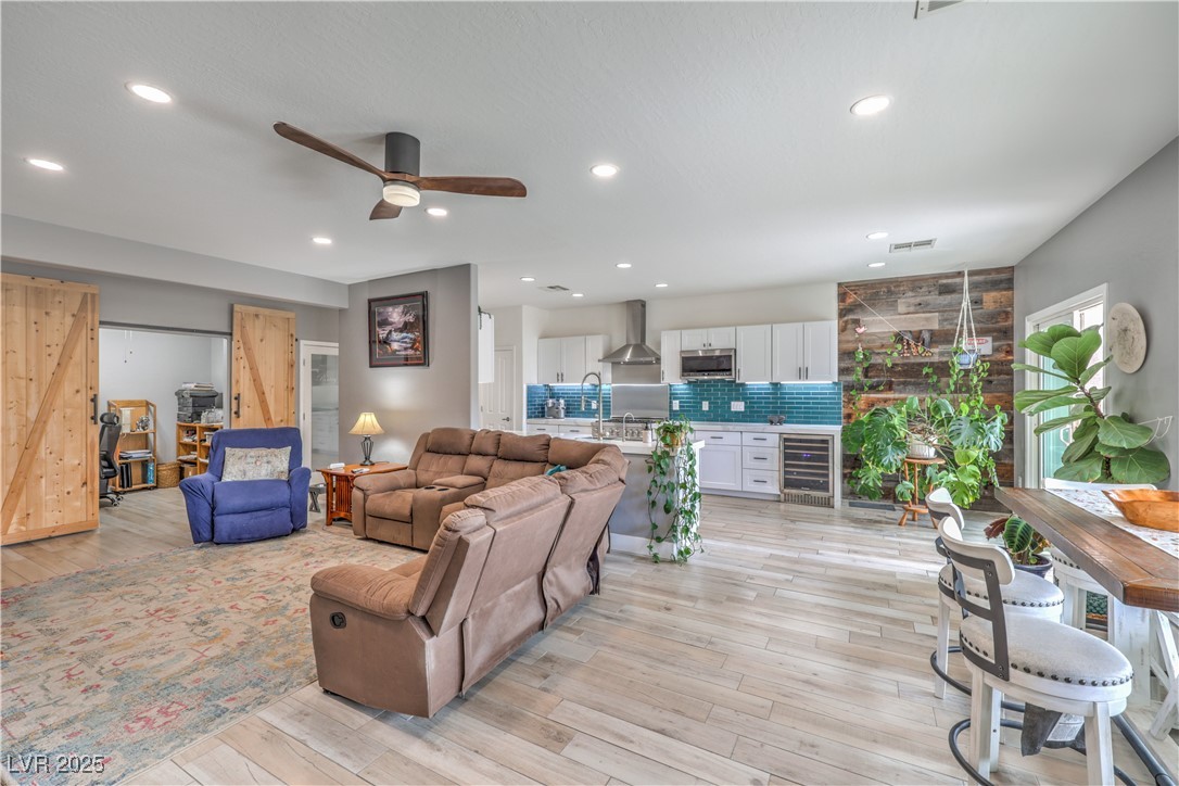 3305 Fernbird Lane Property Photo 10