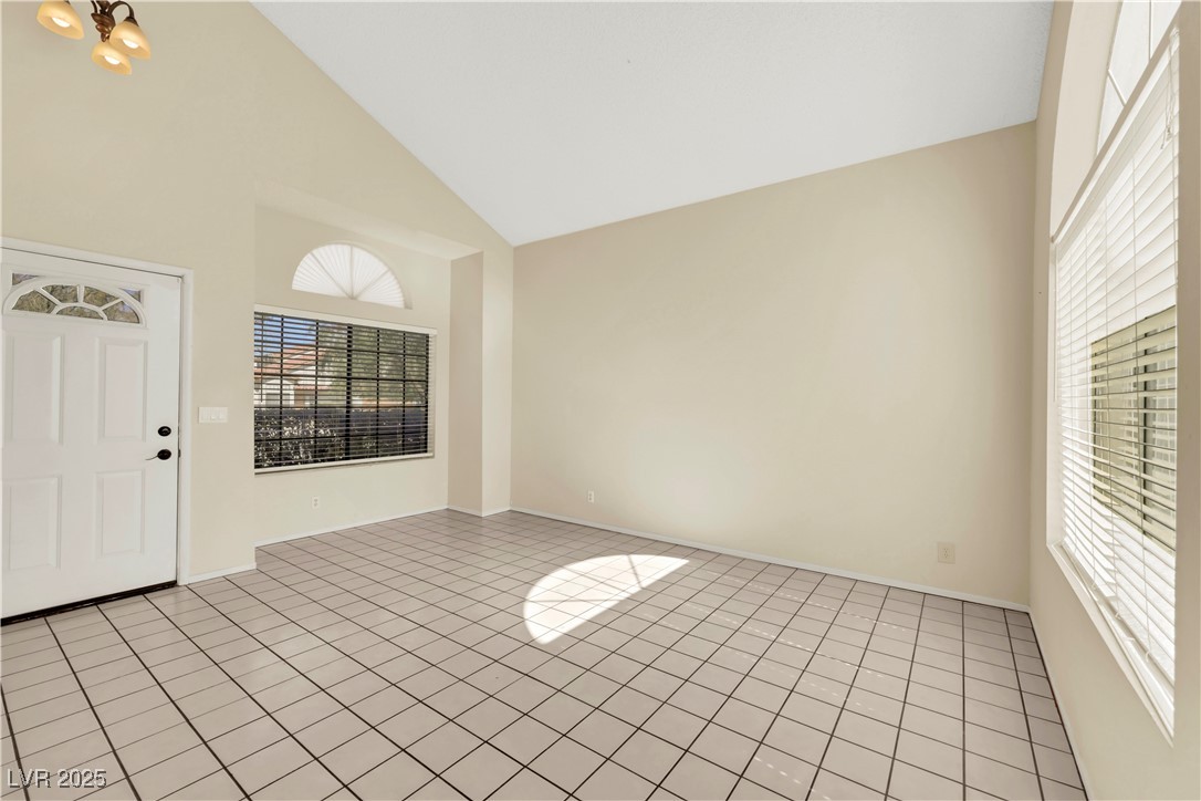 409 Rutherford Circle Property Photo 4