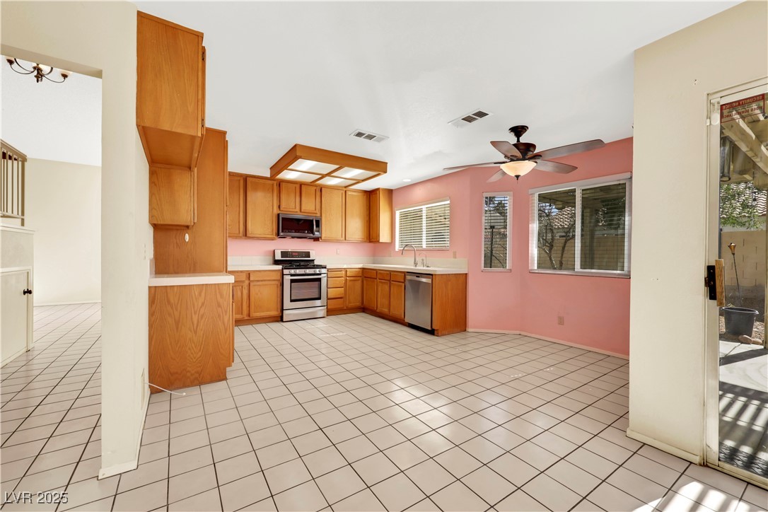 409 Rutherford Circle Property Photo 13