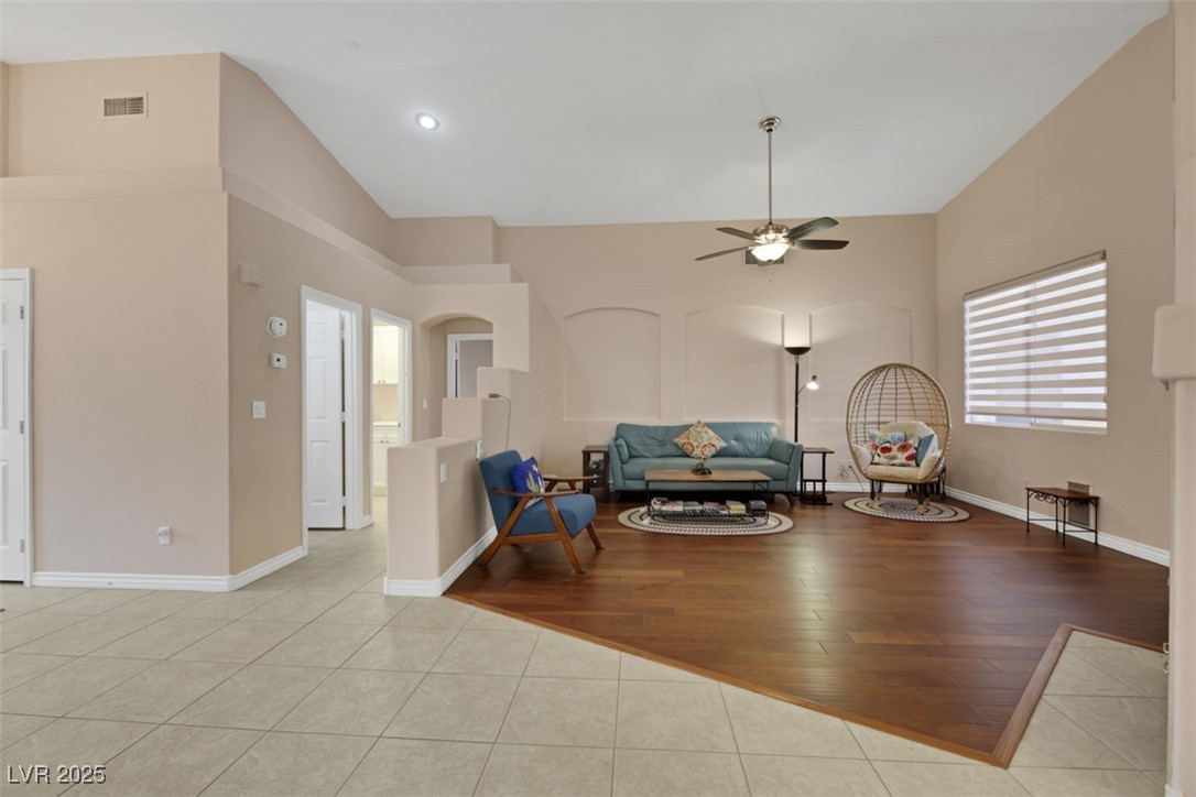 1312 Rolling Sunset Street Property Photo 4