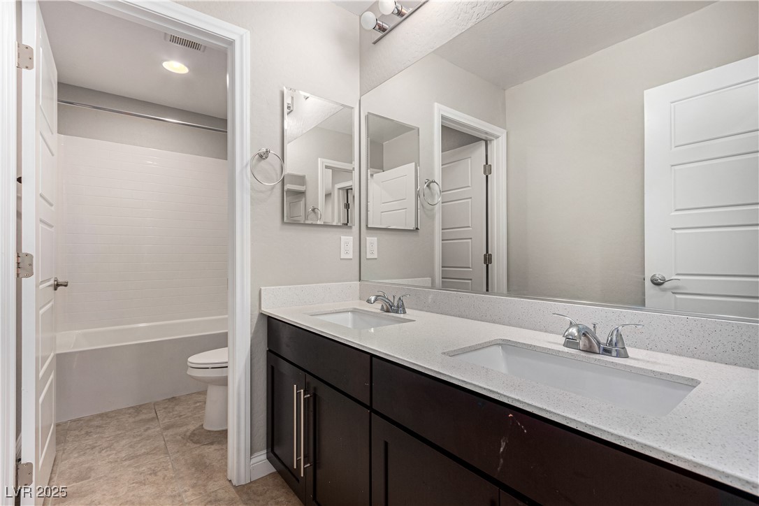 10963 Mount Goyer Street Property Photo 18