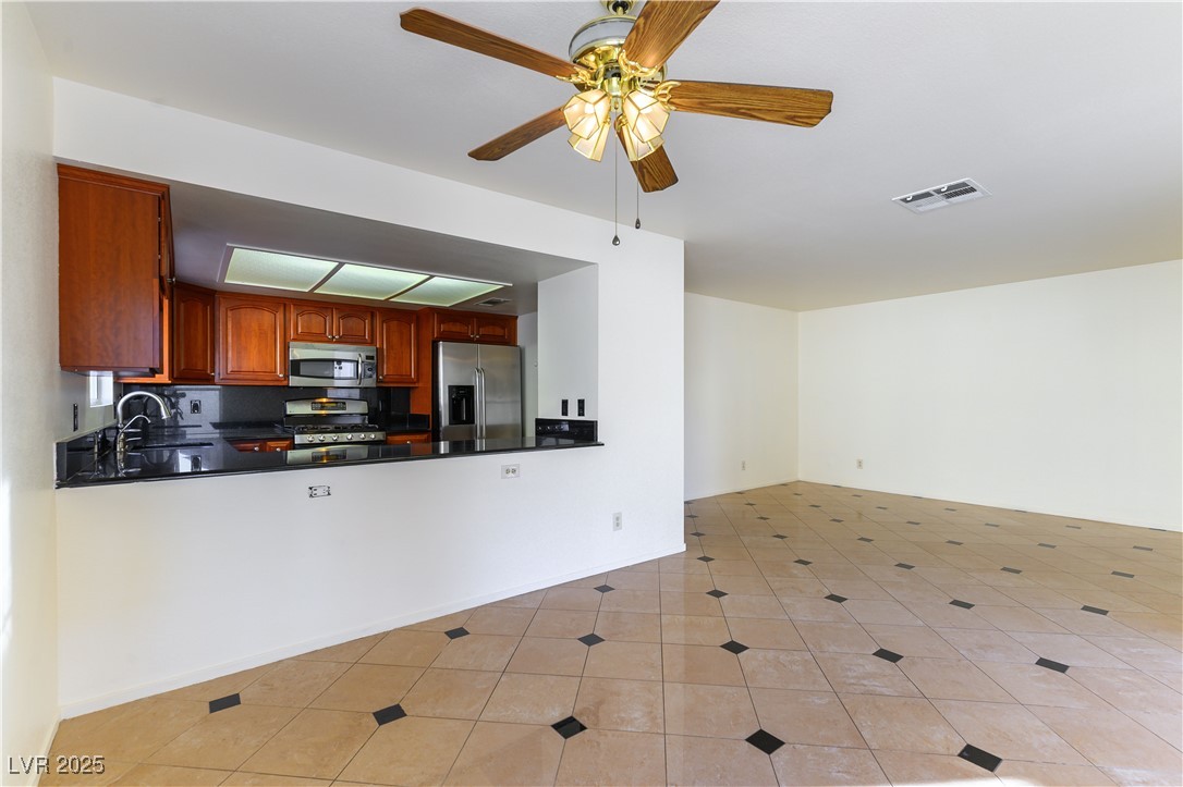 8217 Maplestar Road Property Photo 7