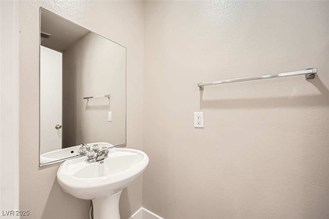 4052 Rocky Beach Drive Property Photo 8