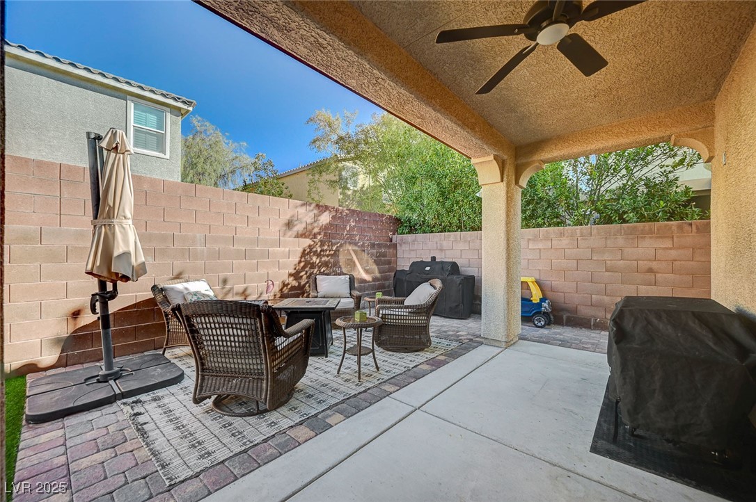 10990 Mountain Willow Street Property Photo 23