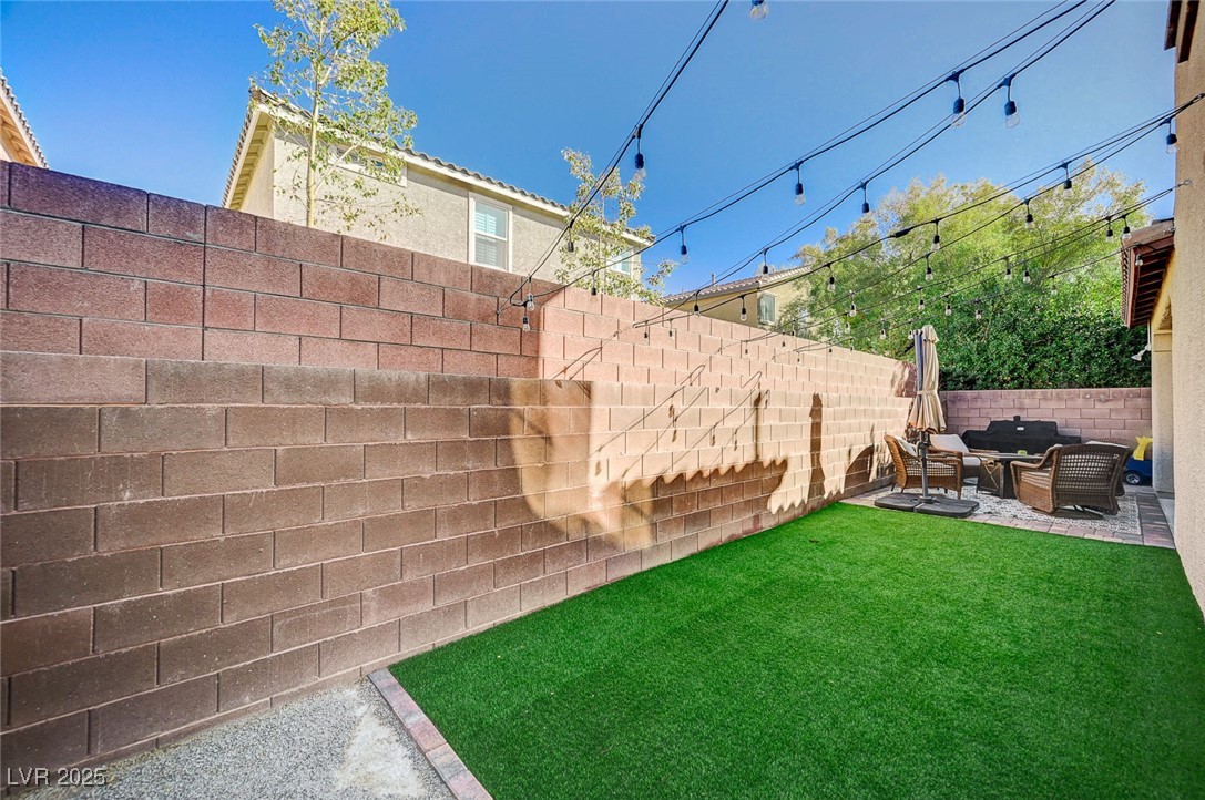 10990 Mountain Willow Street Property Photo 26