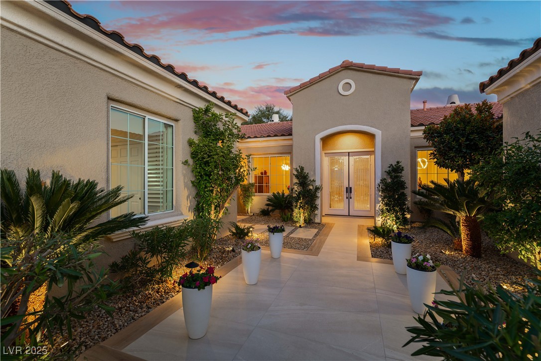 4796 Riva De Romanza Street Property Photo 5