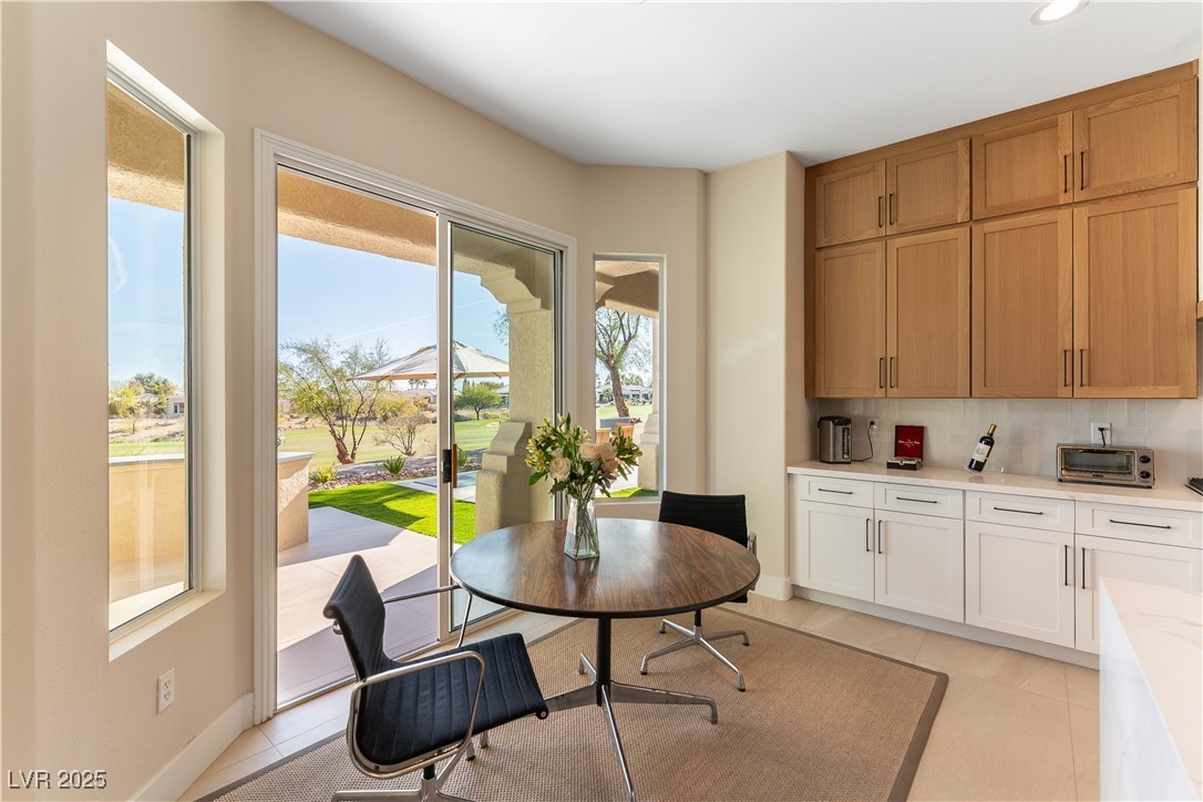 4796 Riva De Romanza Street Property Photo 14