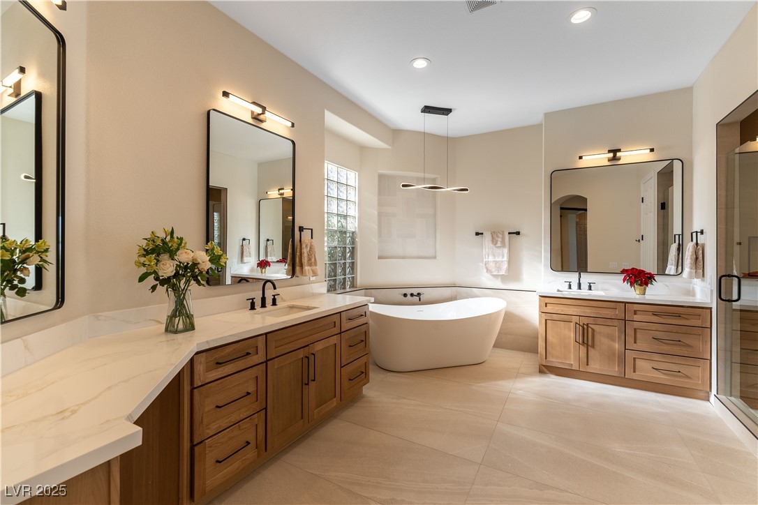 4796 Riva De Romanza Street Property Photo 21